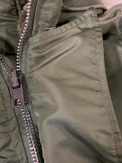 【中古品】【メンズ】 ALPHA INDUSTRIES アルファ インダストリー 90S N-2B FLIGHT JACKET 1615-573-8335 フード ファー フライト ジャケット 90年代 ヴィンテージ メンズアウター アメリカ製 146-260127-em-30-min サイズ：M カラー：オリーブグリーン 万代Net店