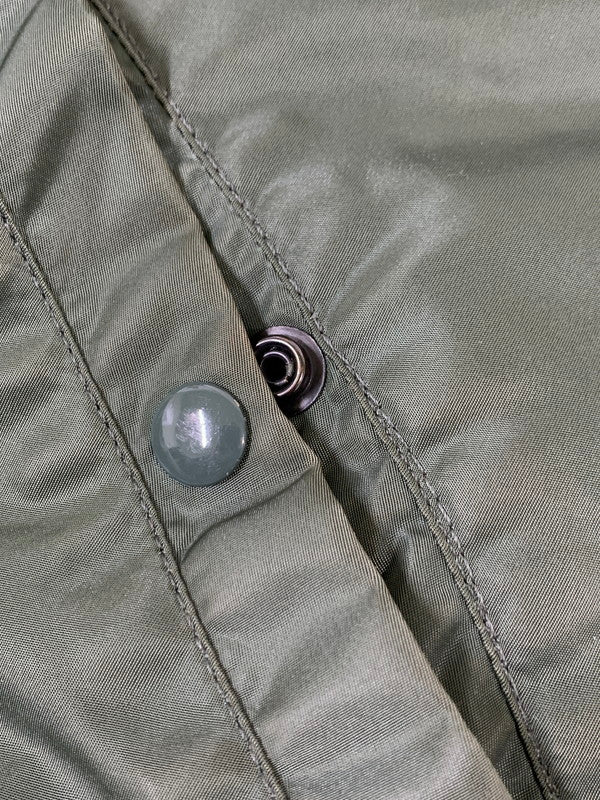 【中古品】【メンズ】 ALPHA INDUSTRIES アルファ インダストリー 90S N-2B FLIGHT JACKET 1615-573-8335 フード ファー フライト ジャケット 90年代 ヴィンテージ メンズアウター アメリカ製 146-260127-em-30-min サイズ：M カラー：オリーブグリーン 万代Net店
