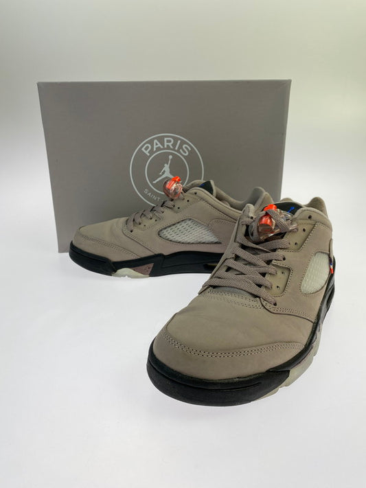 【中古品】【メンズ】 NIKE ナイキ × PARIS SAINT-GERMAIN パリ サンジェルマン 別注 コラボ AIR JORDAN 5 RETRO LOW DX6325-204 エア ジョーダン 5 レトロ ロー スニーカー シューズ 靴 160-260201-SH-12-min カラー：アイボリー系 万代Net店