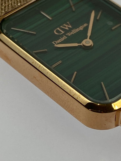 【中古品】【メンズ】 Daniel Wellington ダニエルウェリントン QUADRO PRESSED MELROSE GREEN ROSE GOLD クアドロ プレスド メルローズ グリーン ローズゴールド 腕時計 ウォッチ メンズ スクエア型 198-260202-em-50-min カラー：ゴールド/グリーン 万代Net店