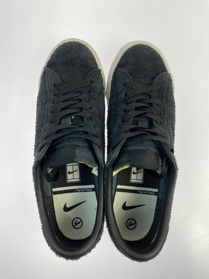【中古品】【メンズ】 NIKE ナイキ × FRAGMENT DESIGN フラグメント デザイン 別注 コラボ TENNIS CLASSIC FRAGMENT SP 693505-110 テニス クラシック フラグメントスペシャル スニーカー シューズ 靴 160-260201-SH-08-min カラー：ブラック、ホワイト 万代Net店
