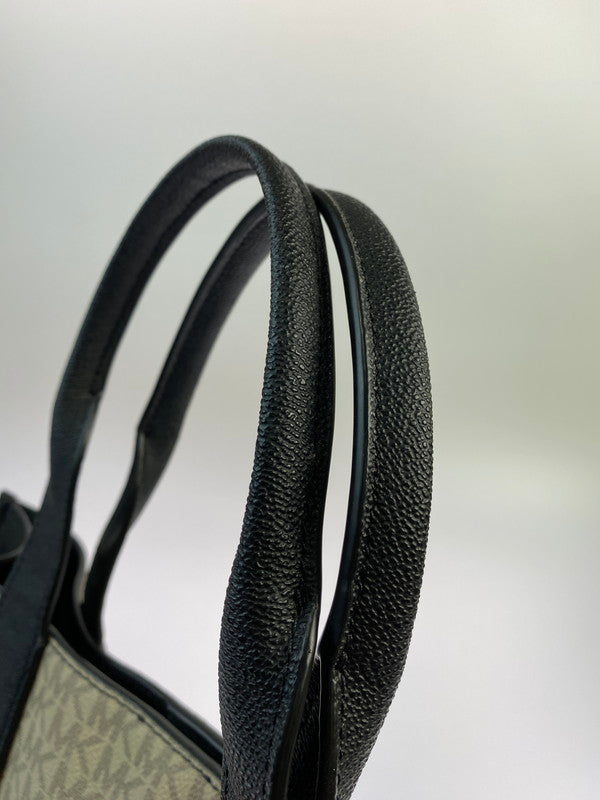 【中古品】【レディース】 Michael Kors マイケルコース クーパー・ストラクチャード・トートバッグ カバン 188-260203-AS-61-min カラー：ベージュ/ブラック 万代Net店
