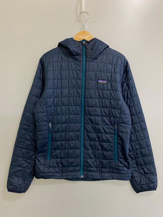 【中古品】【メンズ】 patagonia パタゴニア 84222 16年製 NANO PUFF HOODY ナノ パフ フーディ アウター 144-260203-AS-11-min サイズ：S カラー：ブルー 万代Net店
