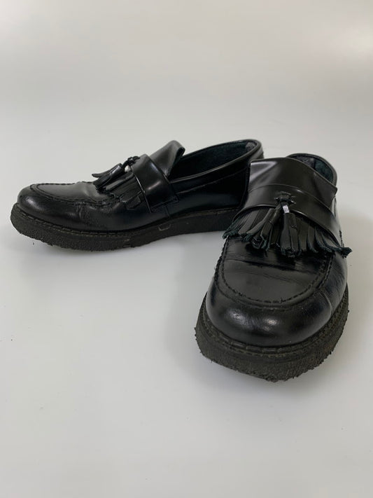 【中古品】【メンズ】 FRED PERRY フレッドペリー GEORGE COX TASSEL LOAFER B8278 ジョージコックス タッセル ローファー 靴 164-260205-yn-28-min サイズ：27.0cm カラー：ブラック 万代Net店
