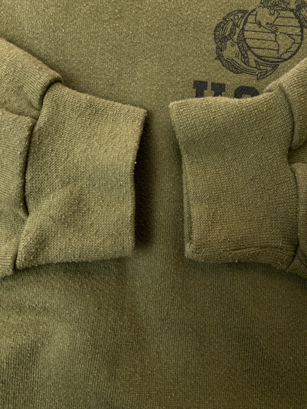【現状渡し品】【メンズ】 SOFFE ソフィー 90's USMC PRINT CREW SWEAT 90年代 プリント クルー スウェットシャツ トレーナー トップス 146-260715-yn-12-min サイズ：M カラー：オリーブ 万代Net店