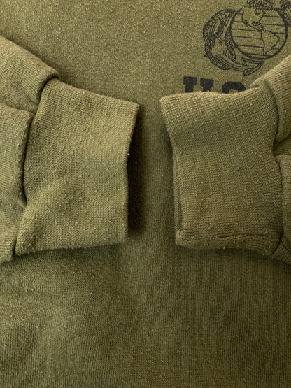 【現状渡し品】【メンズ】 SOFFE ソフィー 90's USMC PRINT CREW SWEAT 90年代 プリント クルー スウェットシャツ トレーナー トップス 146-260715-yn-12-min サイズ：M カラー：オリーブ 万代Net店