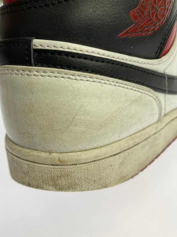 【ジャンク品】【メンズ】 NIKE ナイキ AIR JORDAN 1 MID DQ8426-106 エア ジョーダン 1 ミッド スニーカー 靴 160-260211-kk-04-min カラー：WHITE/GYM RED-BLACK 万代Net店