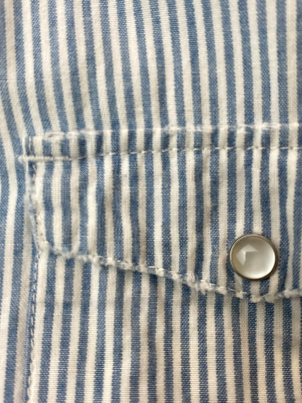【中古品】【メンズ】 FRAGMENT フラグメントデザイン × LEVIS リーバイス HICKORY SS SHIRT ヒッコリー 半袖シャツ トップス 142-260626-jt-05-min サイズ：L カラー：LIGHTBLUE WHITE 万代Net店