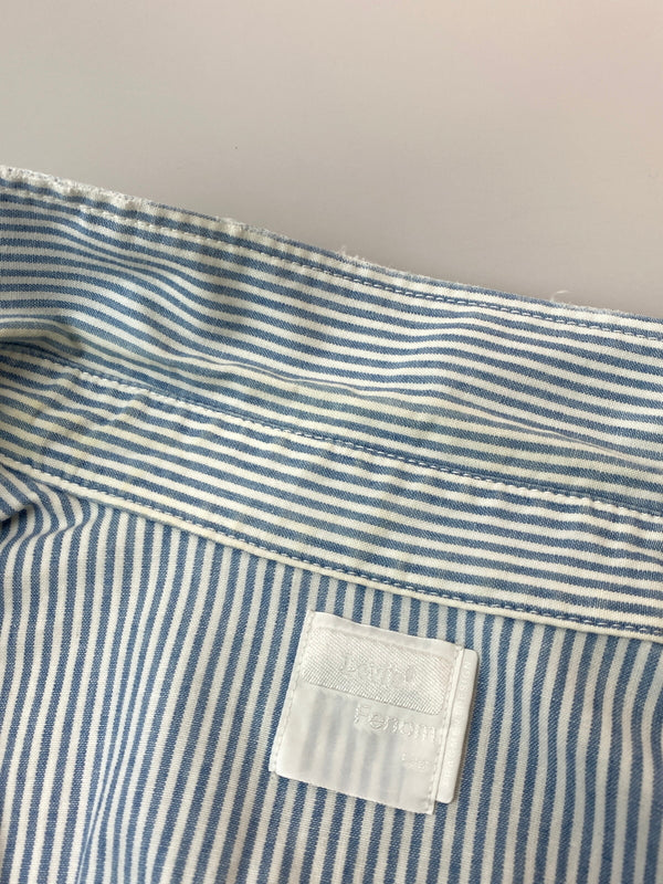 【中古品】【メンズ】 FRAGMENT フラグメントデザイン × LEVIS リーバイス HICKORY SS SHIRT ヒッコリー 半袖シャツ トップス 142-260626-jt-05-min サイズ：L カラー：LIGHTBLUE WHITE 万代Net店