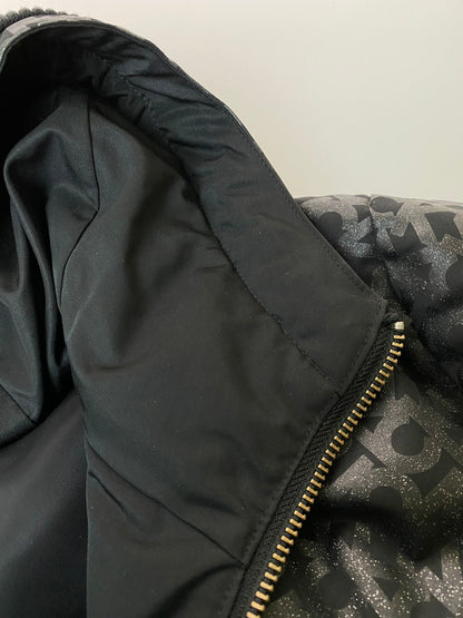 【中古品】【メンズ】 1191 カルバンクライン MONOGRAM DOWN JACKET モノグラム ダウンジャケット メンズ アウター 141-260213-em-38-min サイズ：M カラー：ブラック（モノグラム） 万代Net店