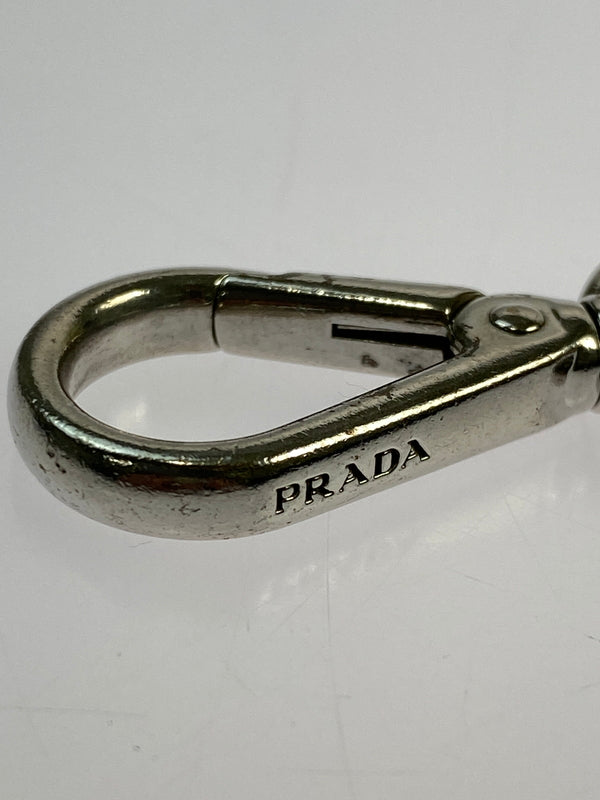 【中古品】【メンズ/レディース】 PRADA プラダ サフィアーノ トライアングルロゴ キーホルダー 183-260713-KS-20-min カラー：シルバー/ブラック 万代Net店