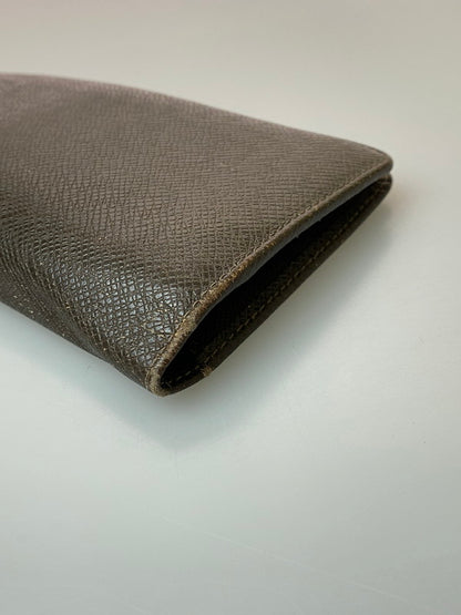 【現状渡し品】【メンズ】 LOUIS VUITTON ルイ・ヴィトン タイガ ポルトフォイユ ブラザ M32578 SP3162 ロングウォレット 二つ折り長財布 179-260222-kk-31-min カラー：グリズリ 万代Net店