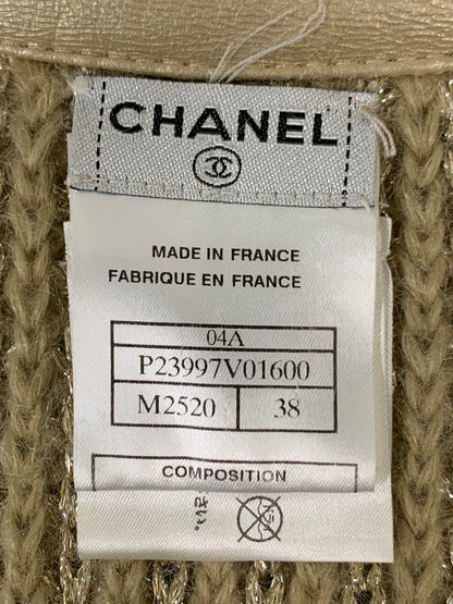 【中古品】【レディース】 CHANEL シャネル VINTAGE GOLD SHIMMER KNIT CARDIGAN SWEATER P23997V01600 ヴィンテージ ゴールド シマーニットカーディガン トップス 168-260607-SH-06-hon サイズ：38 カラー：オークル系/ゴールド 万代Net店