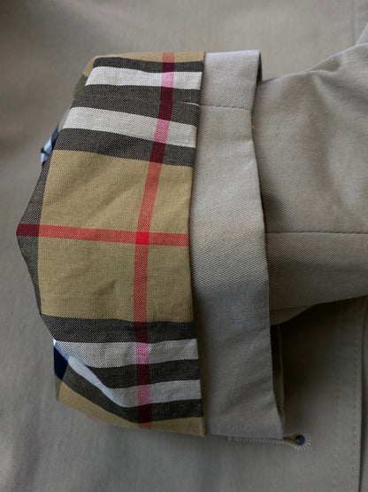 【中古品】【レディース】 BURBERRY バーバリー SIDE SLIT TRENCH COAT 8004072 サイドスリット トレンチコート アウター 168-260725-kk-18-hon サイズ：US 8 カラー：BEIGE 万代Net店