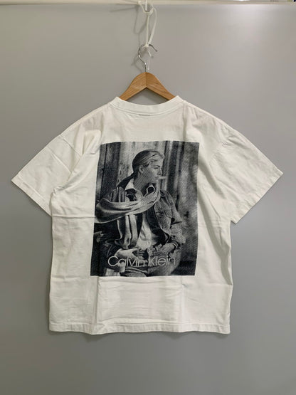 【中古品】【メンズ】 USED ユーズド EUROボディ ユーロ ボディ CALVIN KLEIN カルバンクライン BRUCE WEBER PHOTO T-SHIRT ブルース ウェーバー フォト Tシャツ 146-260227-em-43-min カラー：ホワイト 万代Net店