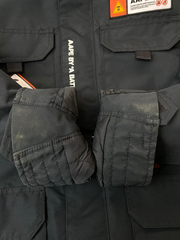 【現状渡し品】【メンズ】 AAPE BY A BATHING APE ZIPUP JACKET AAPJKM7316XXD エーエイプバイアベイシングエイプ ジップアップジャケット アウター 142-260217-yn-23-min サイズ：XL カラー：ブラック 万代Net店