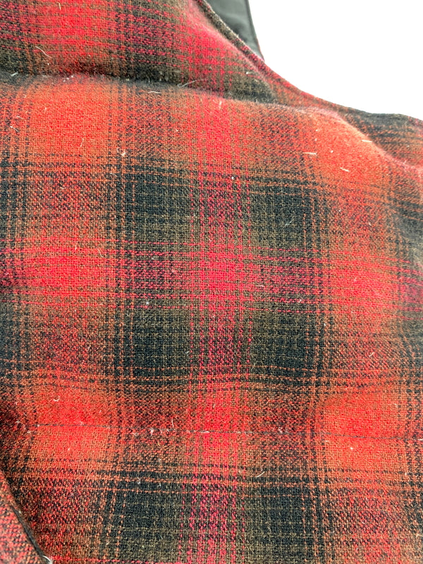 【中古品】【メンズ】 NEIGHBORHOOD ネイバーフッド 132TSMVN-JKM01 OMBRE CHECK DOWN VEST チェックダウンベスト アウター 142-260711-AS-30-min サイズ：L カラー：レッド/ブラック 万代Net店