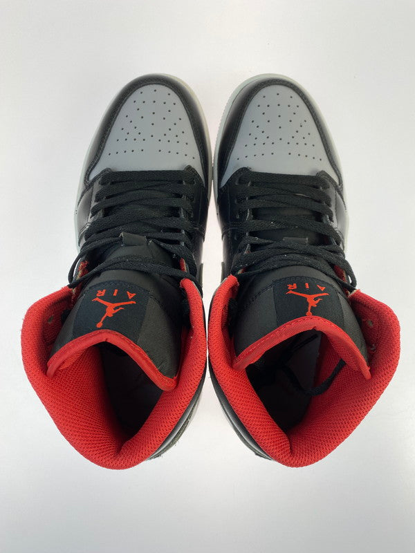 【中古品】【メンズ/レディース】 NIKE ナイキ AIR JORADN 1 MID 靴 シューズ スニーカー 160-260225-AS-48-min サイズ：26cm カラー：ブラック/グレイ/レッド 万代Net店