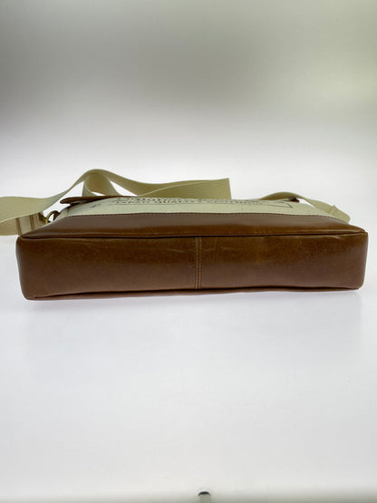 【中古美品】【メンズ/レディース】 PHERROWS フェローズ POSTMAN BAG NATURAL 25S-PBG1 ポストマンバッグ カバン 188-260306-jt-09-min カラー：オフホワイト 万代Net店