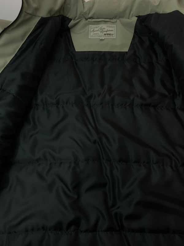 【中古品】【メンズ】 AVIREX アヴィレックス POLYESTER JACKET 6192266 中綿 ポリエステルジャケット アウター 145-260706-yn-22-min サイズ：2XL カラー：ベージュ系 万代Net店