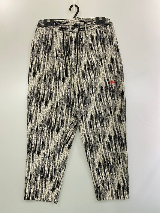 【中古品】【メンズ】 TONY TAIZSUN トニータイズサン TONY GOBELLNE FLEA PANTS 25FW-009 トニー ゴブランフレアパンツ メンズ ボトムス カスリ風 テーパード 151-260227-em-34-min サイズ：XL カラー：ブラック/ホワイト（総柄） 万代Net店