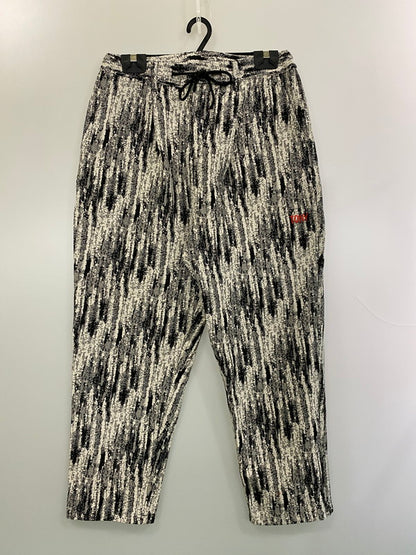 【中古品】【メンズ】 TONY TAIZSUN トニータイズサン TONY GOBELLNE FLEA PANTS 25FW-009 トニー ゴブランフレアパンツ メンズ ボトムス カスリ風 テーパード 151-260227-em-32-min サイズ：XL カラー：ブラック/ホワイト（総柄） 万代Net店
