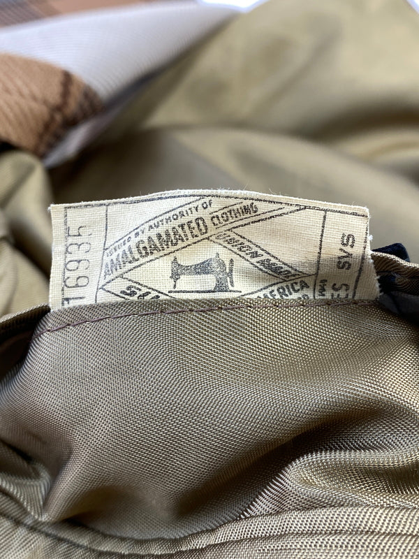 【中古品】【メンズ】 ZIMMERMAN'S OSHKOSH ジマーンズ オシュコシュ TAILORED JACKET テーラード ジャケット アウター 146-260724-hu-42-min カラー：ブラウン/グリーン （チェック柄） 万代Net店