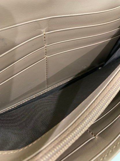 【中古品】【レディース】 GUCCI グッチ GGマーモント コンチネンタル ウォレット 443436 キルティング レザー 長財布 レディース 181-260303-em-17-min カラー：ベージュ 万代Net店