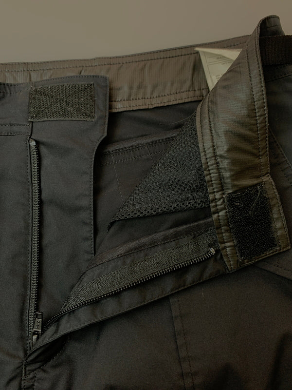 【中古品】【メンズ】 WHITE MOUNTAINEERING ホワイトマウンテニアリング BK1071405 BLK SHORT PANTS ショートパンツ ボトムス 151-260711-AS-25-min サイズ：Ｓ カラー：ブラック 万代Net店