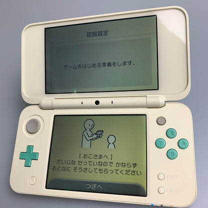 【中古品】 New2DSLL 本体 ニンテンドー2DS LL 本体 とびだせどうぶつの森 amiibo+パック仕様 任天堂 023-260308-SH-08-min 万代Net店