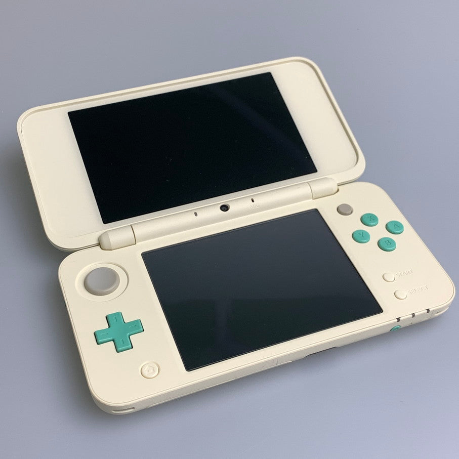 【中古品】 New2DSLL 本体 ニンテンドー2DS LL 本体 とびだせどうぶつの森 amiibo+パック仕様 任天堂 023-260308-SH-08-min 万代Net店