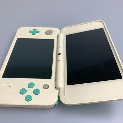 【中古品】 New2DSLL 本体 ニンテンドー2DS LL 本体 とびだせどうぶつの森 amiibo+パック仕様 任天堂 023-260308-SH-08-min 万代Net店