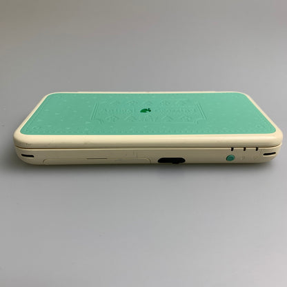 【中古品】 New2DSLL 本体 ニンテンドー2DS LL 本体 とびだせどうぶつの森 amiibo+パック仕様 任天堂 023-260308-SH-08-min 万代Net店