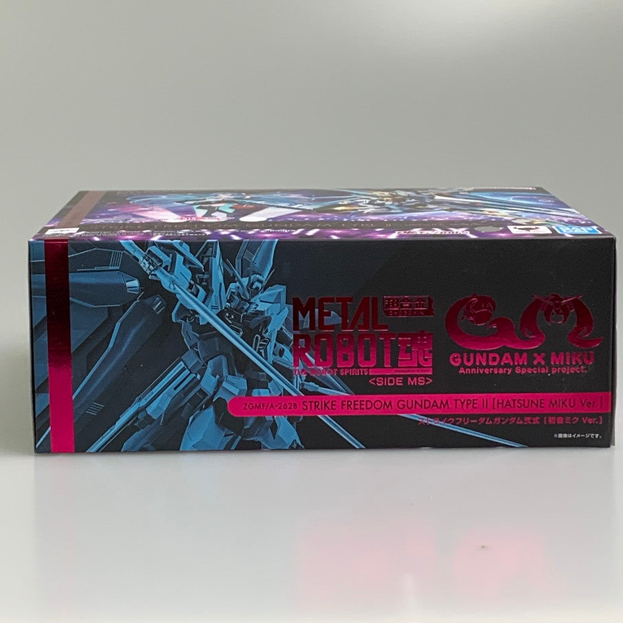 【中古美品】 METAL ROBOT魂 ストライクフリーダムガンダム弐式［初音ミク Ver.］ フィギュア 056-260701-ta-02-min 万代Net店