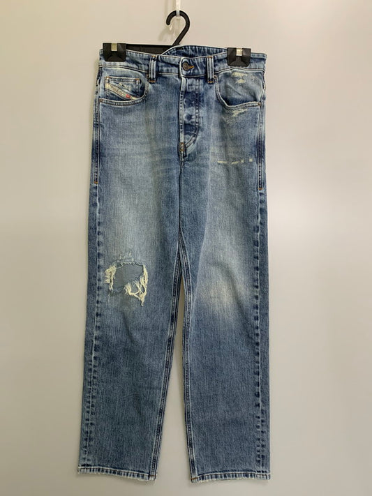 【中古品】【メンズ】 DIESEL ディーゼル REGULAR JEANS 09L34 レギュラージーンズ デニムパンツ ボトムス 152-260312-SH-18-min サイズ：W26 L30 カラー：インディゴ 万代Net店