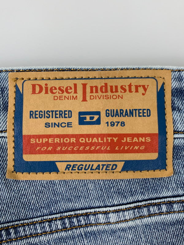【中古品】【メンズ】 DIESEL ディーゼル REGULAR JEANS 09L34 レギュラージーンズ デニムパンツ ボトムス 152-260312-SH-18-min サイズ：W26 L30 カラー：インディゴ 万代Net店