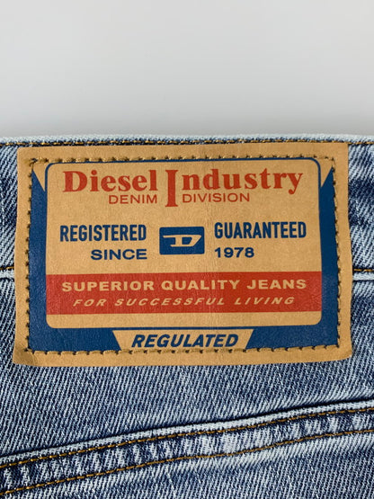 【中古品】【メンズ】 DIESEL ディーゼル REGULAR JEANS 09L34 レギュラージーンズ デニムパンツ ボトムス 152-260312-SH-18-min サイズ：W26 L30 カラー：インディゴ 万代Net店