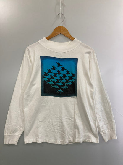 【現状渡し品】【メンズ】 M C ESCHER エムシーエッシャー SKY AND WATER L S TEE Tシャツ トップス 146-260314-zi-05-min サイズ：M カラー：ホワイト 万代Net店