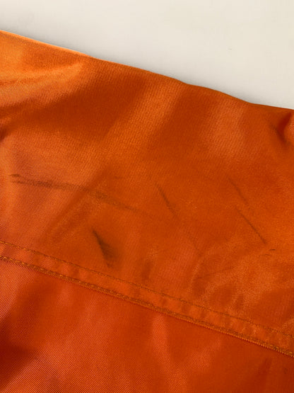 【中古品】【メンズ】 JORDAN BRAND ジョーダン ブランド M J BRK CLGTE VRSTY JKT ジャケット スタジアムジャンパー スタジャン 上着 アウター 148-260812-hu-22-min サイズ：XL カラー：ブラック/オレンジ 万代Net店