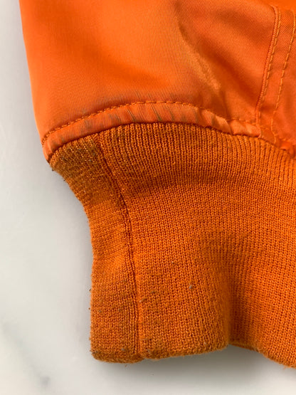 【中古品】【メンズ】 JORDAN BRAND ジョーダン ブランド M J BRK CLGTE VRSTY JKT ジャケット スタジアムジャンパー スタジャン 上着 アウター 148-260812-hu-22-min サイズ：XL カラー：ブラック/オレンジ 万代Net店