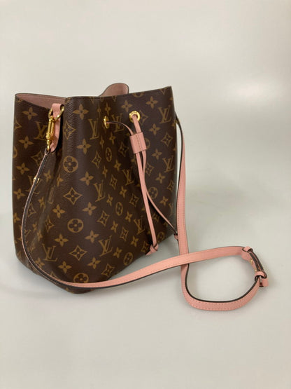 【中古品】【レディース】 LOUIS VUITTON ルイ・ヴィトン モノグラム ネオノエMM M44022 ショルダーバッグ カバン 179-260310-jt-01-min カラー：ブラウン/ローズプードル 万代Net店