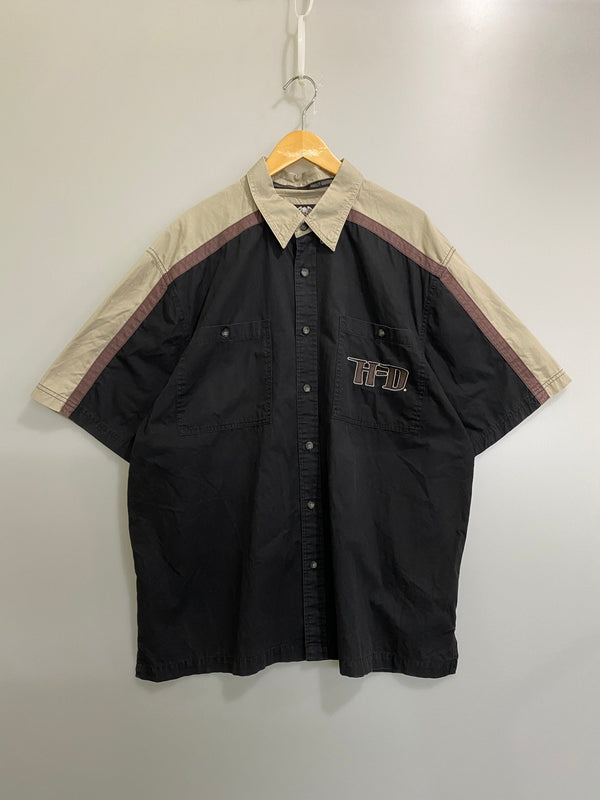 【中古品】【メンズ】 HARLEY DAVIDSON ハーレーダビッドソン INITIAL S/S SHIRT イニシャル ショートスリーブシャツ 半袖シャツ トップス 145-260709-yn-06-min サイズ：XL カラー：ブラック 万代Net店