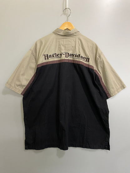 【中古品】【メンズ】 HARLEY DAVIDSON ハーレーダビッドソン INITIAL S/S SHIRT イニシャル ショートスリーブシャツ 半袖シャツ トップス 145-260709-yn-06-min サイズ：XL カラー：ブラック 万代Net店