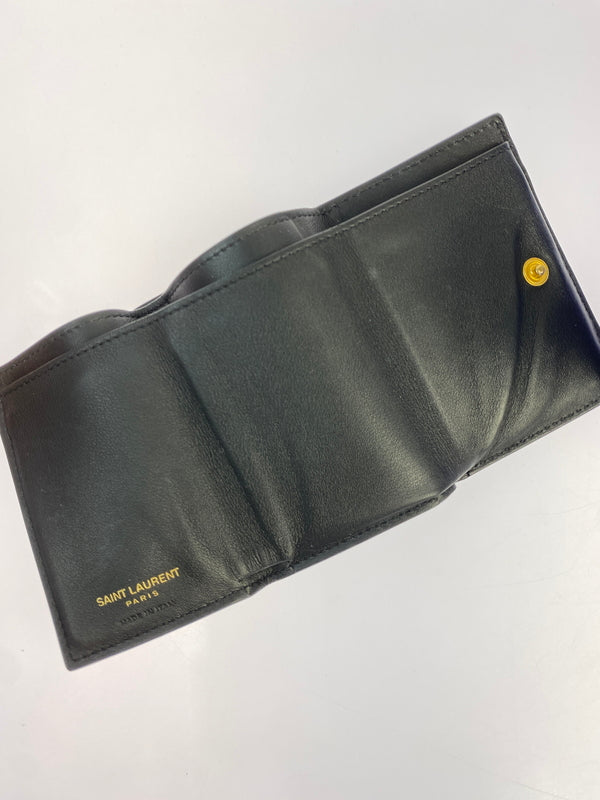 【中古品】【レディース】 SAINT LAURENT サンローラン BRS459880 レザー コンパクトウォレット 三つ折り財布 181-260611-yn-14-min カラー：ブラック 万代Net店