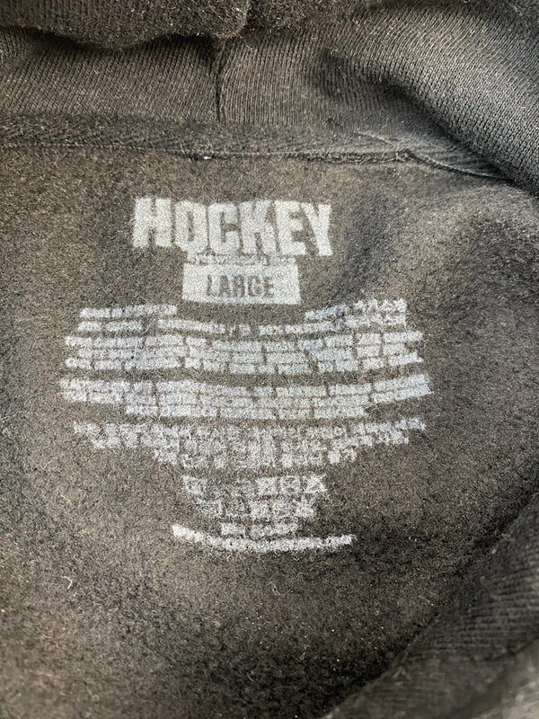 【中古品】【メンズ】 HOCKEY SKATEBOARDS ホッケー スケートボーディング BEHEMOTH HOODIE プルオーバーパーカー 142-260711-AS-42-min サイズ：L カラー：ブラック 万代Net店