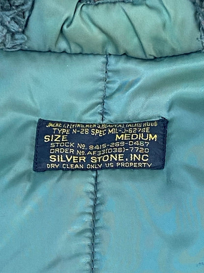 【中古品】【メンズ】 SILVER STONE シルバーストーン N-2B FLIGHT JACKET フライトジャケット 145-260331-zi-34-min サイズ：M カラー：グリーンカーキ 万代Net店