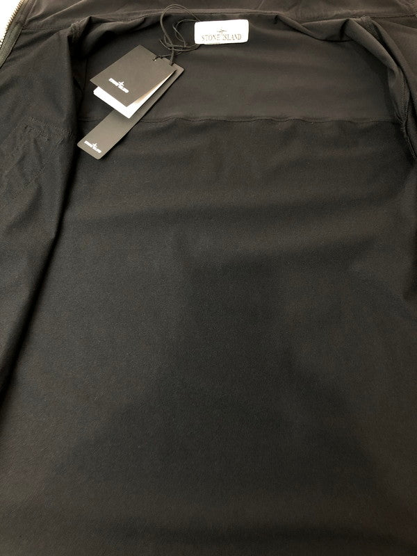 【中古品】【メンズ】 STONE ISLAND ストーンアイランド LOGO PATCH ZIP-UP JACKET L1S151200036S0375 ロゴ パッチ ジップアップ ジャケット メンズ ライト アウター 141-260324-em-18-min サイズ：XL カラー：ブラック 万代Net店