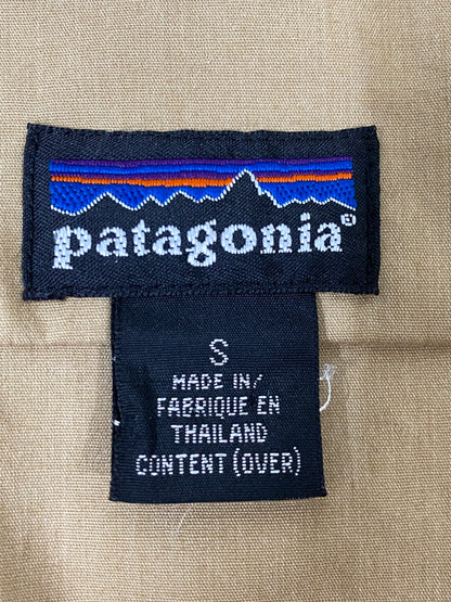 【中古品】【メンズ】 PATAGONIA パタゴニア 90S BUTTON UP L S SHIRT 90年代 ボタンアップ エルエス シャツ メンズ 長袖シャツ ヴィンテージ 144-260702-hu-29-min サイズ：Ｓ カラー：ベージュカーキ系 万代Net店