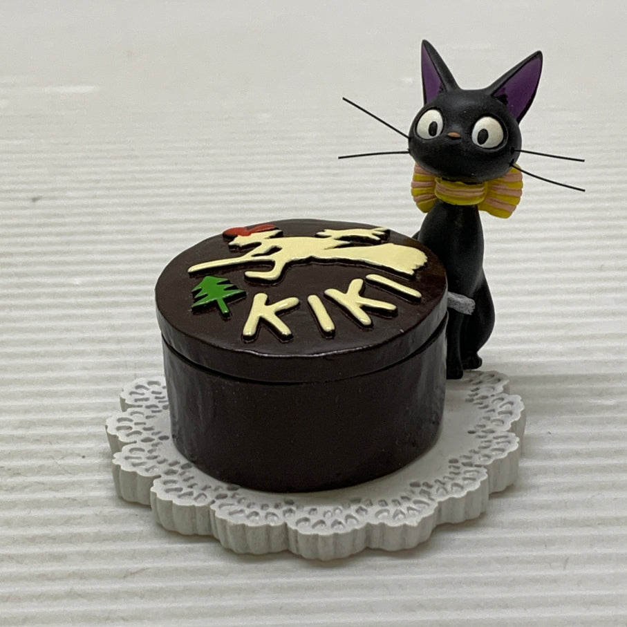 【中古品】 魔女の宅急便 小物入れ キキ チョコケーキ アクセサリーケース スタジオジブリ 黒猫 039-260703-em-20-min 万代Net店