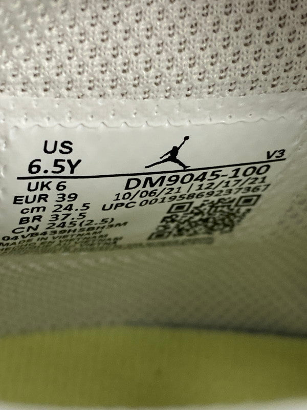 【中古品】【レディース】 NIKE ナイキ DM9045-100 GS AIR JORDAN 6 靴 シューズ スニーカー 166-260329-AS-11-min サイズ：24.5cm カラー：WHITE/DUTCH BLUE-CITRON TINT 万代Net店